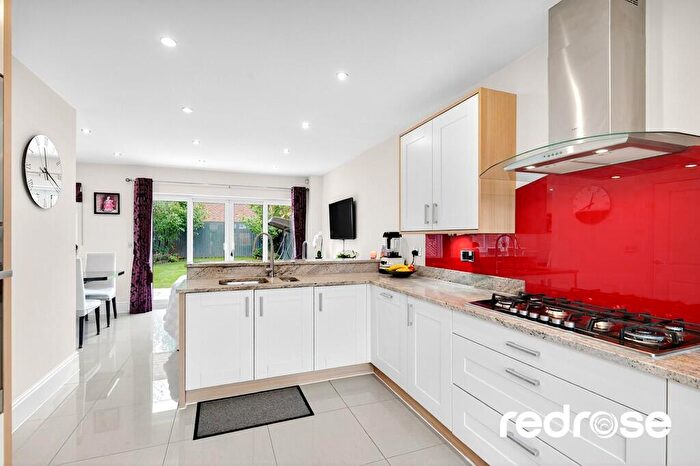 5 Bedroom Detached House For Sale In Steaton Close, Buckshaw Village, PR7