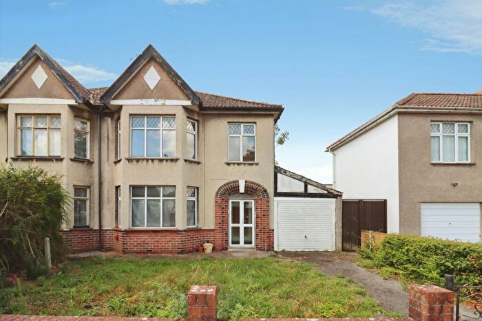 3 Bedroom Semi Detached House For Sale In Kenmore Grove, Bristol, Avon, BS7