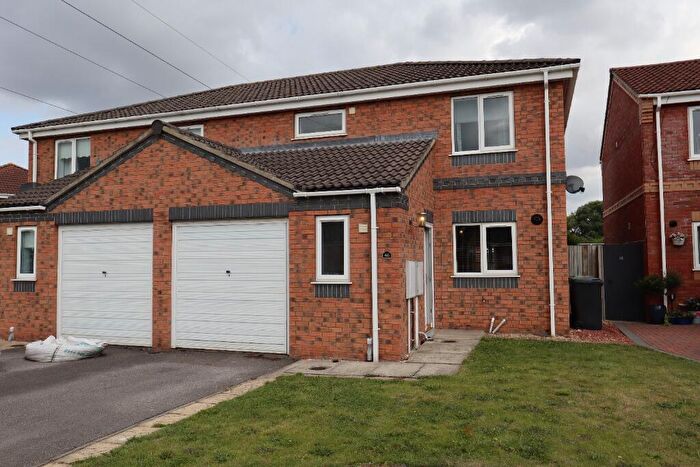 3 Bedroom Semi-Detached House To Rent In Meadowbrook, Ruskington, NG34