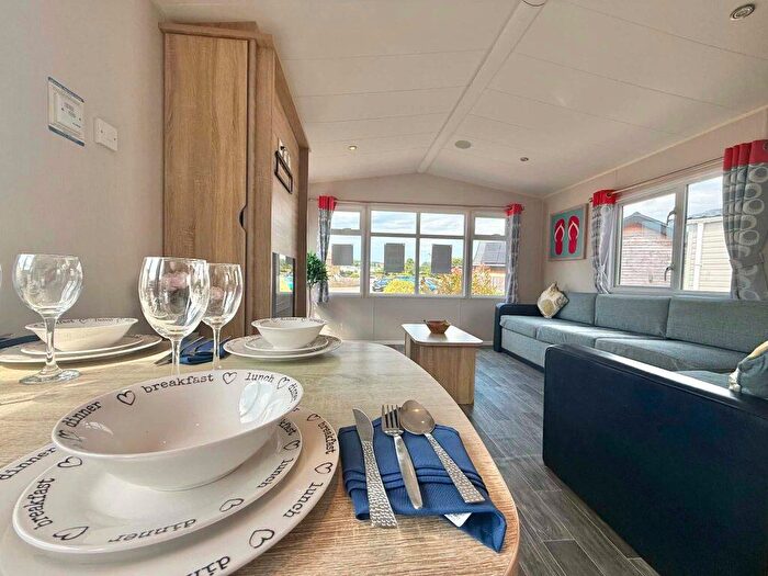 2 Bedroom Park Home For Sale In Bowland Fell Holiday Park – Yorkshire, BD23