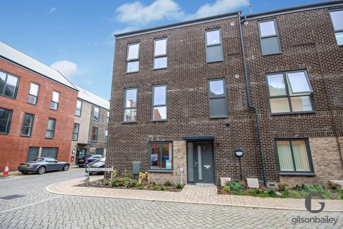 2 Bedroom Maisonette For Sale In Printworks Drive, Norwich, NR3