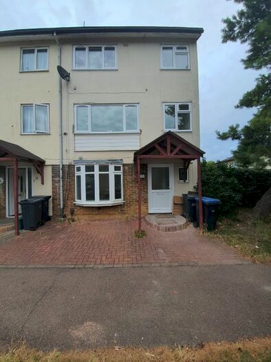 5 Bedroom Detached House To Rent In The Downs, Harlow, Essex., CM20