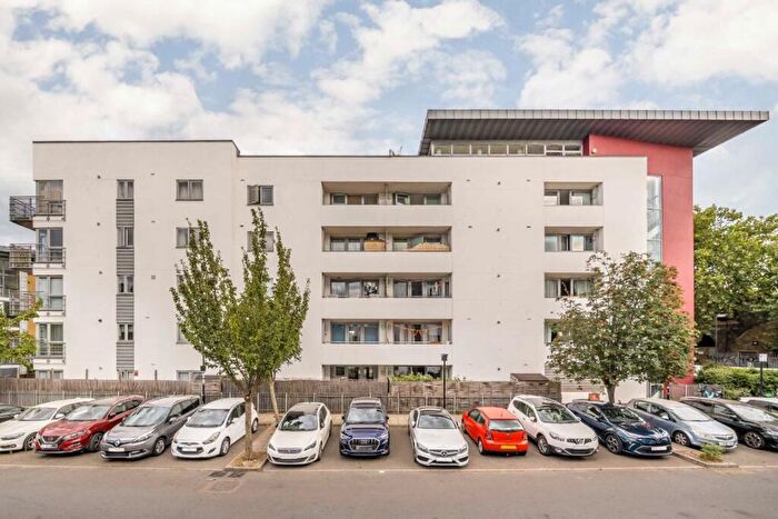 1 Bedroom Flat For Sale In Eugenia Road, Bermondsey, SE16