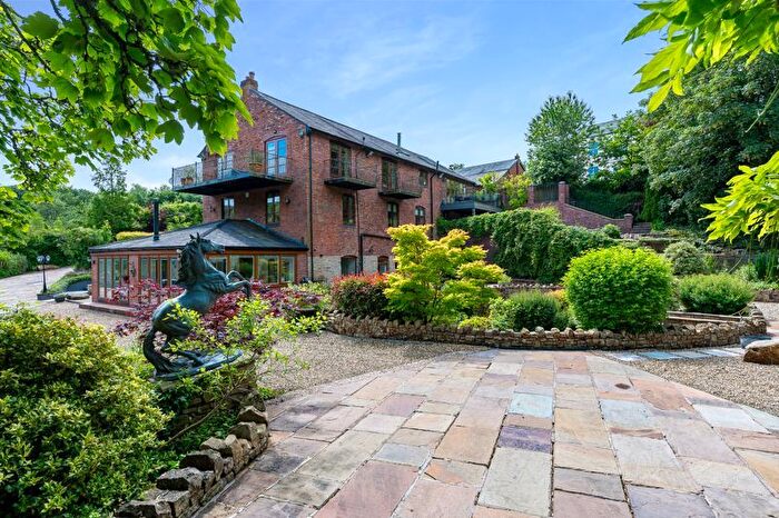 4 Bedroom Property For Sale In Chorley Road, Standish, Wigan, WN1