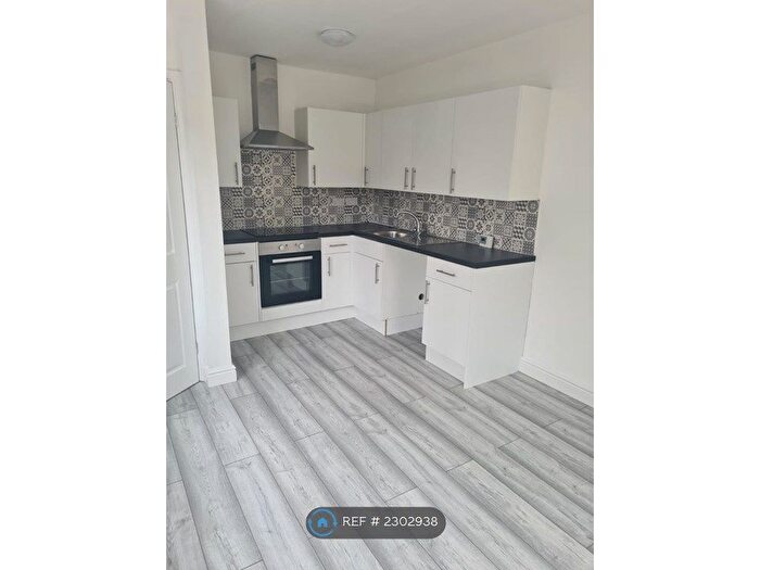 1 Bedroom Flat To Rent In Coltman Street, Hull, HU3