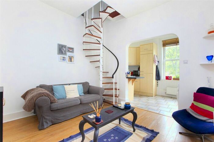 1 Bedroom Flat To Rent In Gauden Road, Clapham, London, SW4
