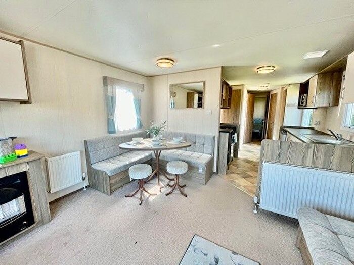 3 Bedroom Mobile/park Home For Sale In Combe Martin, Ilfracombe, EX34