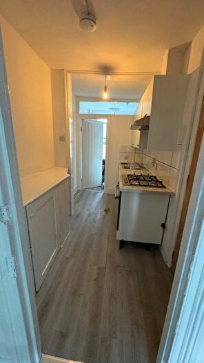 1 Bedroom Property To Rent In Queen Elizabeths Walk, London, N16