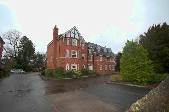 2 Bedroom Flat To Rent In Howbeck Road, Prenton, CH43