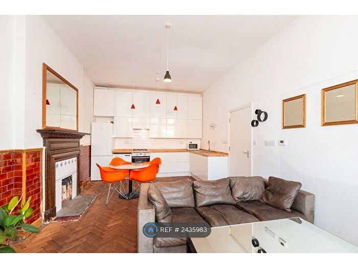 2 Bedroom Flat To Rent In Acre Road, Kingston Upon Thames, KT2