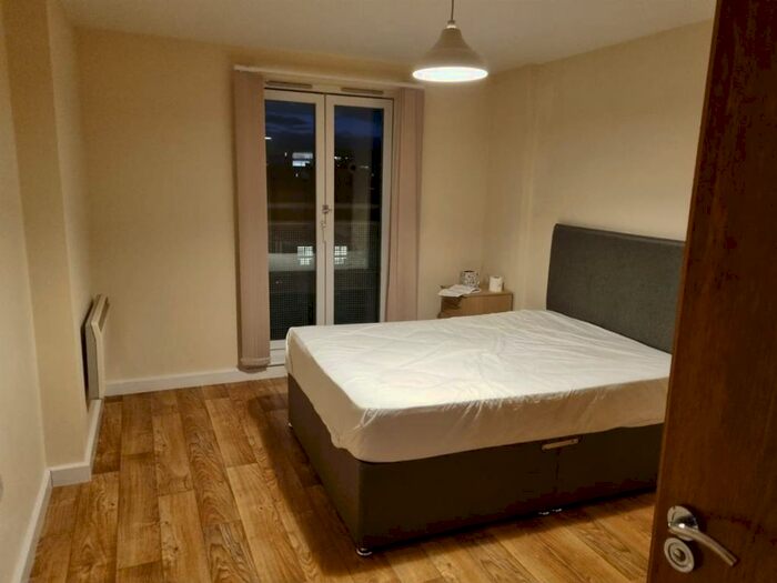 1 Bedroom Apartment To Rent In Triumph House, Manor House Drive, Coventry, CV1