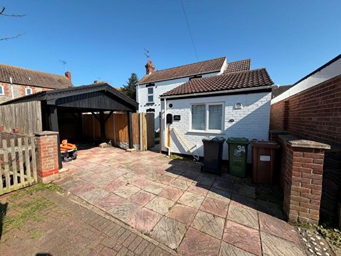 2 Bedroom Detached House For Sale In High Street, Caister-On-Sea, Great Yarmouth, Norfolk, NR30
