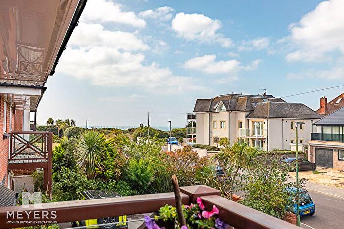 2 Bedroom Flat For Sale In Penrith Road, Southbourne, BH5