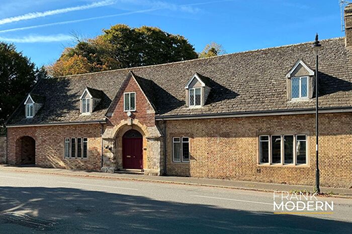 5 Bedroom Semi-detached House For Sale In Abbey Place, Thorney, PE6