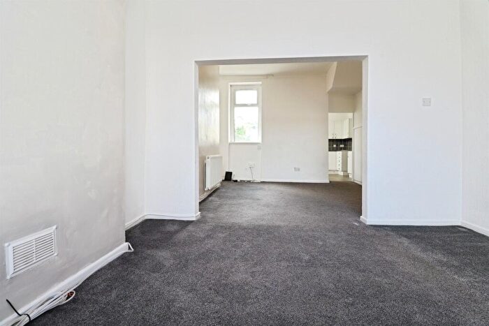 3 Bedroom House To Rent In Barry Road, Barry, CF63