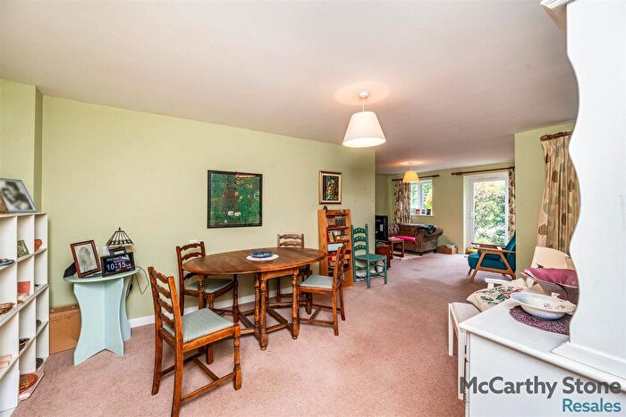 1 Bedroom Flat For Sale In Lorne Court, School Road, Moseley, Birmingham, B13