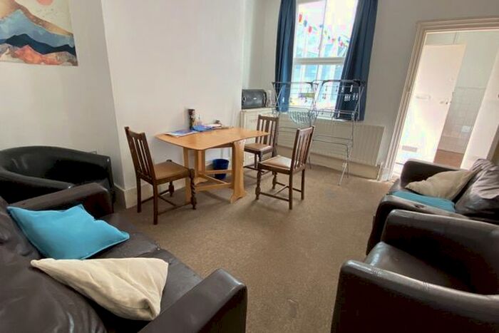 3 Bedroom Property To Rent In St. Stephens Road, Canterbury, CT2