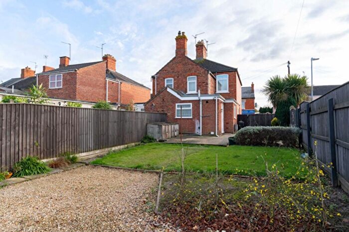 3 Bedroom Semi-Detached House For Sale In Winsover Road, Spalding, Lincolnshire, PE11