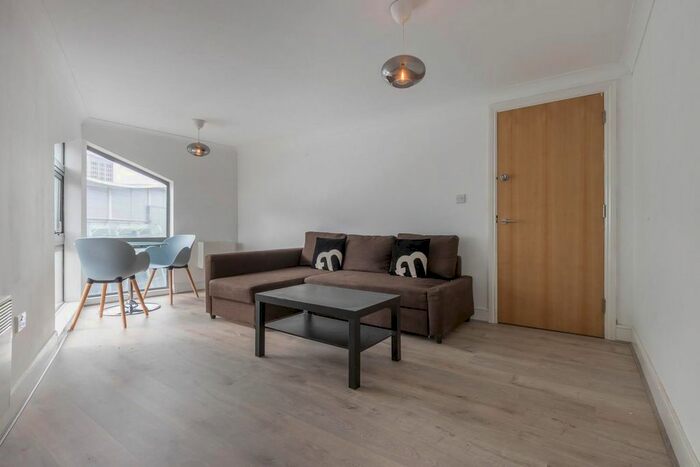 1 Bedroom Flat To Rent In Purple Apartments, Broadway Plaza, Ladywood Middleway, Birmingham, B16