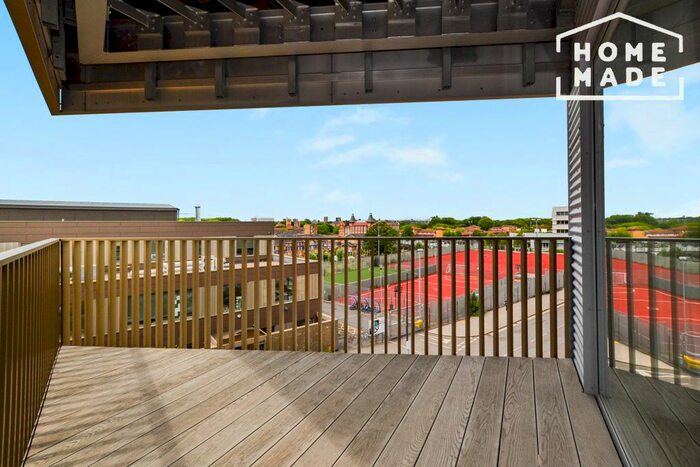 3 Bedroom Flat To Rent In Bridge House, Stratford, E20