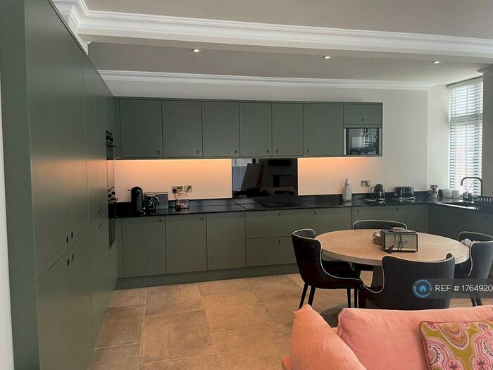 2 Bedroom Flat To Rent In Taptonville Road, Sheffield, S10