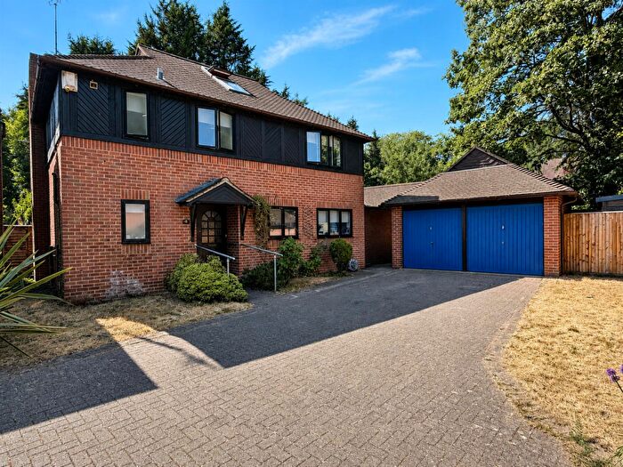 5 Bedroom Detached House For Sale In Hazel Gardens, Sonning Common, RG4