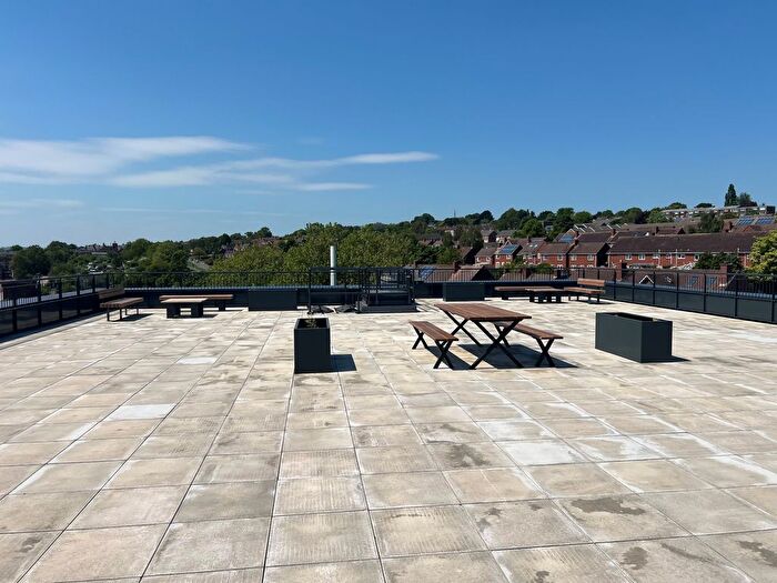 2 Bedroom Property To Rent In Prince Charles Road, Exeter, EX4