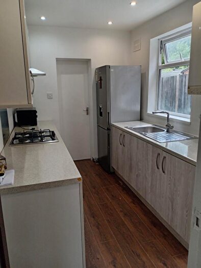 5 Bedroom House To Rent In Warwards Lane - Bed, Selly Oak, West Midlands, B29