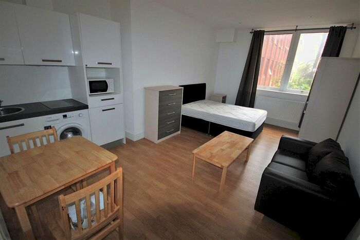 Studio To Rent In Shenley Road, Borehamwood, WD6