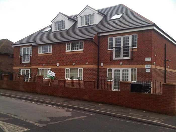 2 Bedroom Flat To Rent In Cherry Tree Street, Hoyland, Barnsley, S74