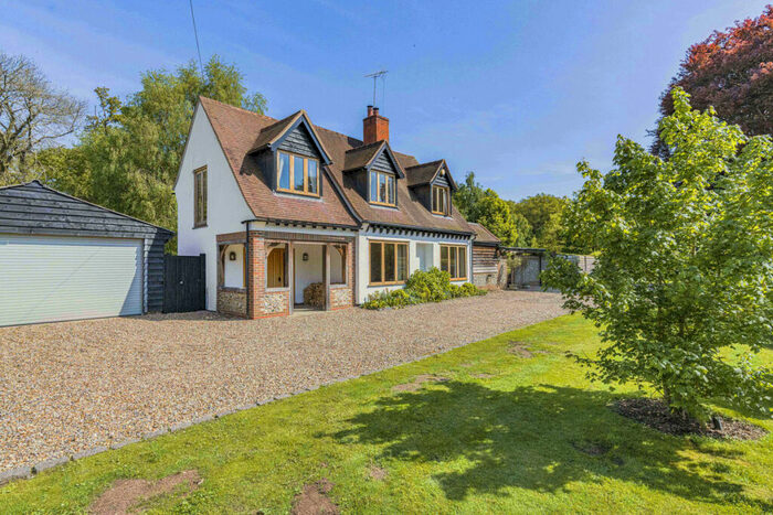 4 Bedroom Detached House For Sale In Oakley Wood, Nr Wallingford, OX10