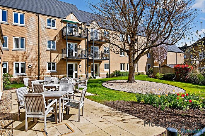 2 Bedroom Flat For Sale In Olivier Place, Hart Close, Wilton, Salisbury, SP2