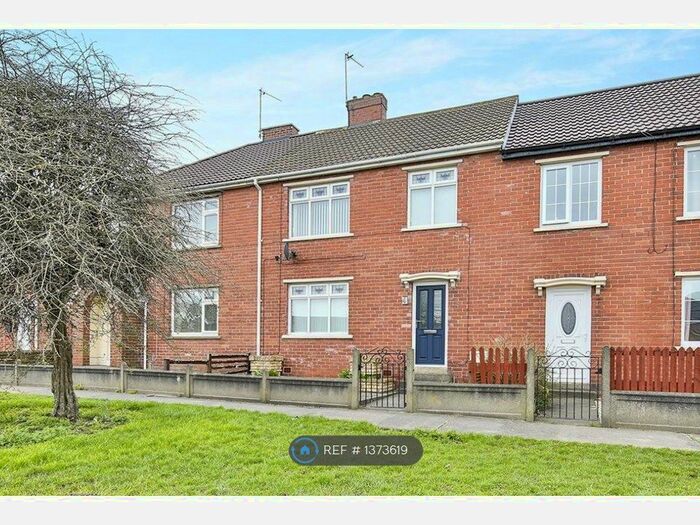3 Bedroom Semi-Detached House To Rent In Mendip Avenue, Chester Le Street, DH2