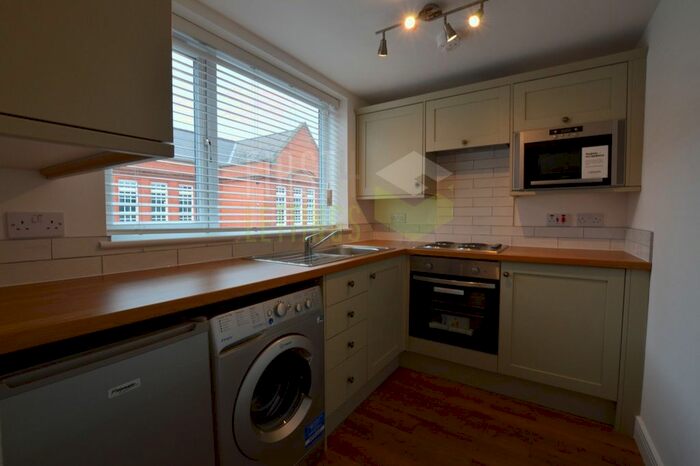 1 Bedroom Flat To Rent In Avenue Road Extension, Clarendon Park, LE2
