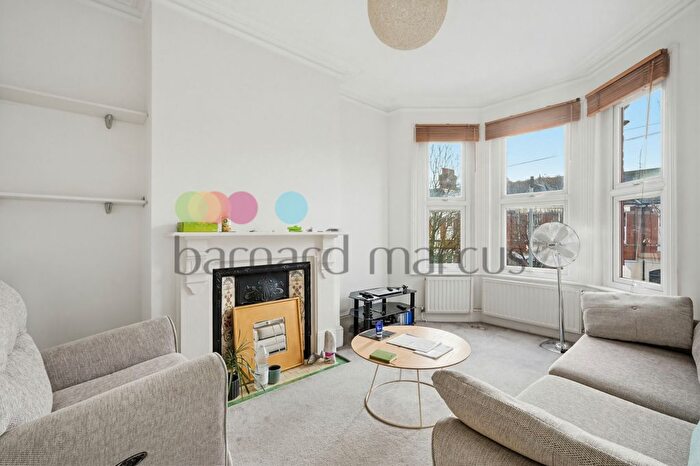 2 Bedroom Flat To Rent In Maryland Road, Wood Green, N22