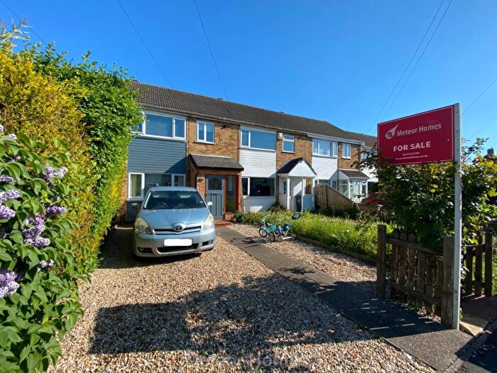 3 Bedroom Terraced House For Sale In Newbury Avenue, Grimsby, DN37