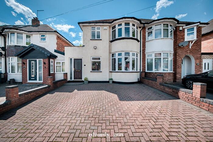 3 Bedroom Semi Detached House For Sale In Acheson Road, Hall Green, Birmingham, B28