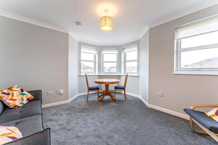 2 Bedroom Flat To Rent In West Ferryfield, Edinburgh, EH5