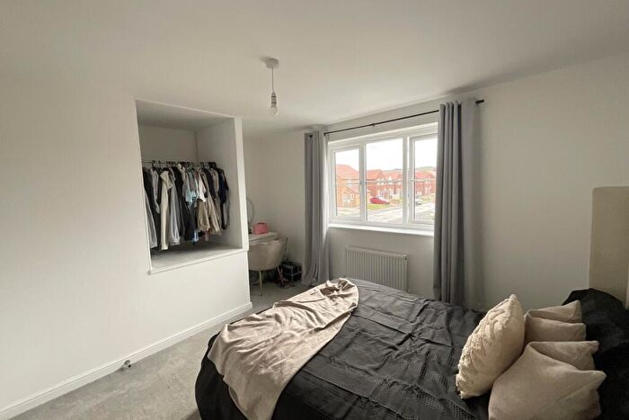 2 Bedroom Semi-Detached House For Sale In Swan Street, Poolsbrook, Chesterfield, S43