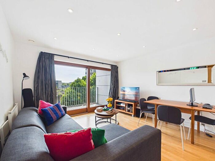 2 Bedroom Apartment To Rent In Spa Road, Bermondsey, SE16