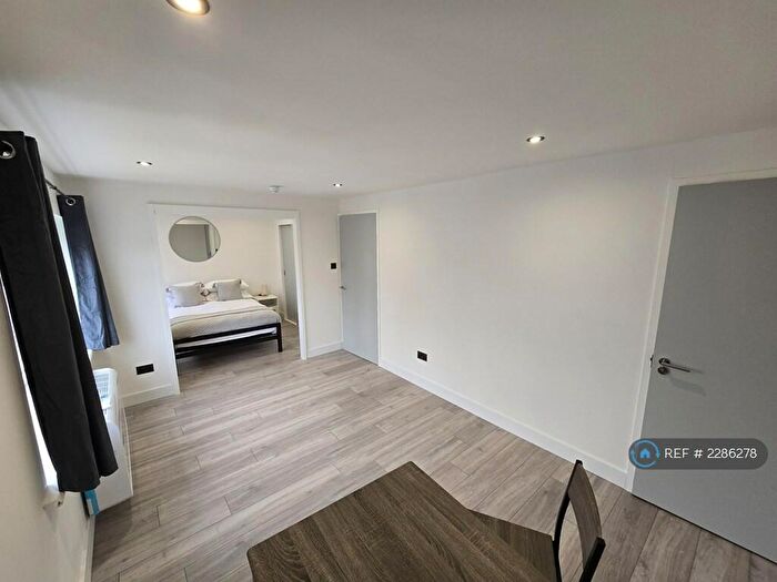 1 Bedroom Flat To Rent In Castletown Grange, Newcastle-Under-Lyme, ST5