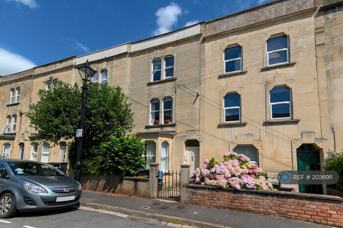1 Bedroom Flat To Rent In Redland, Bristol, BS6