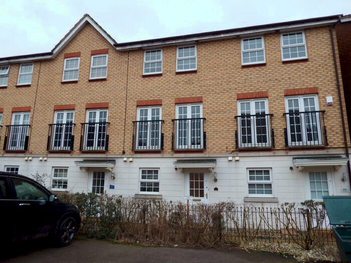 3 Bedroom Town House To Rent In Cleveland Way, Great Ashby, Stevenage, SG1
