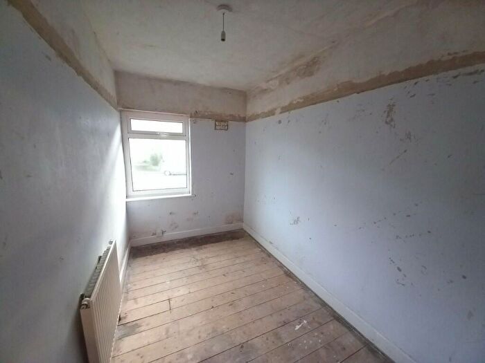 3 Bedroom End Of Terrace House For Sale In Bangor, Gwynedd, LL57