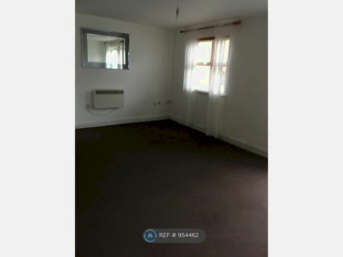 1 Bedroom Flat To Rent In Bell Street, London SE18