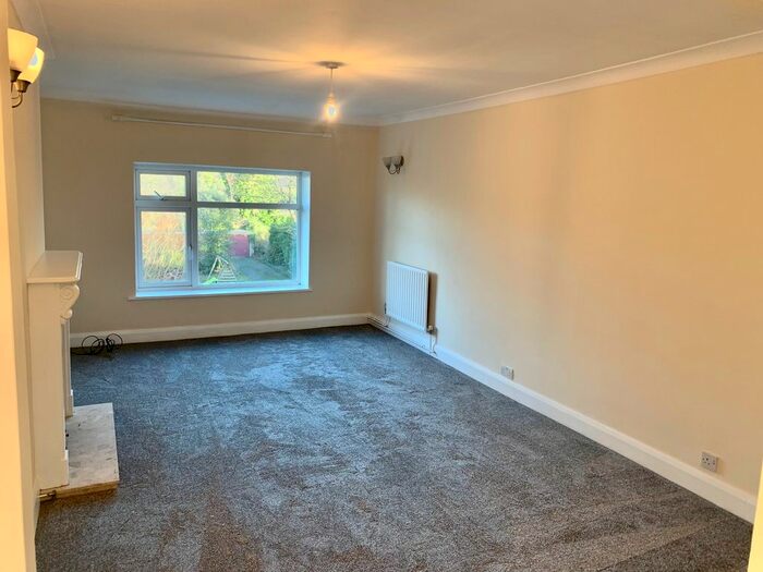 2 Bedroom Flat To Rent In Southlands Grove, Bickley, Bromley, BR1