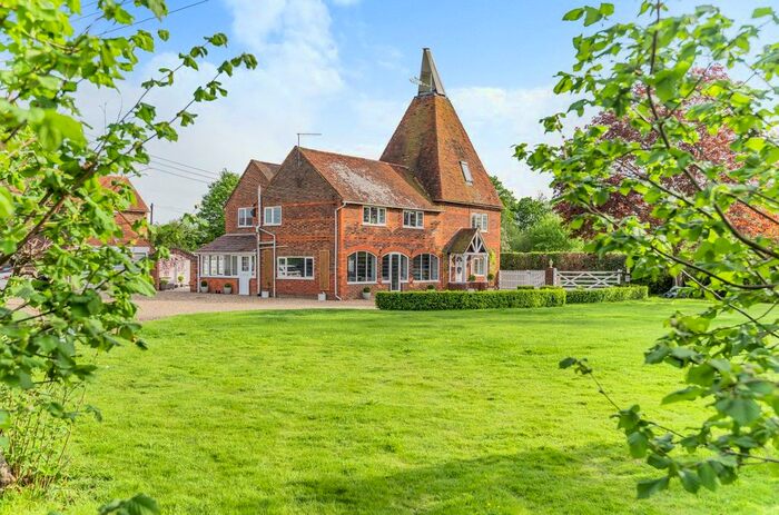 4 Bedroom Detached House For Sale In Longend Lane, Marden, Tonbridge, TN12