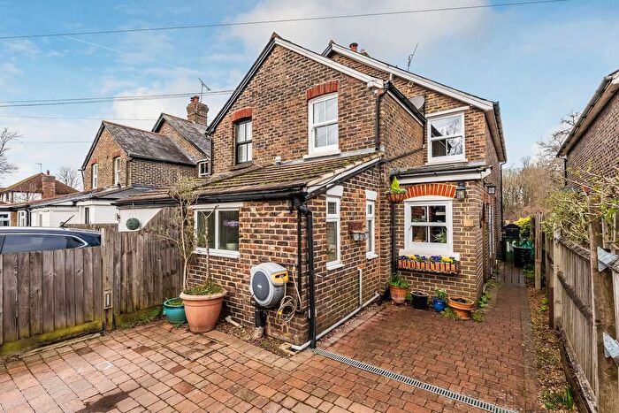 3 Bedroom Semi Detached House For Sale In Elm Cottages, Hilders Lane, Edenbridge, Kent, TN8