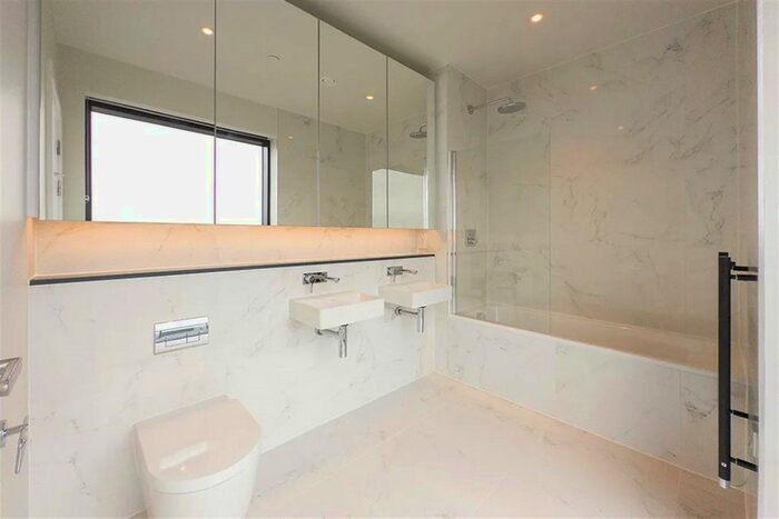 3 Bedroom Flat To Rent In Meadowlark House, Moorhen Drive, NW9