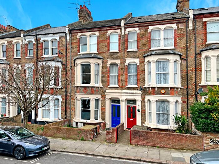 3 Bedroom Flat To Rent In B Portnall Road, London, W9
